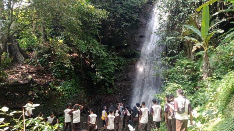 AIR TERJUN SANGGA TOYA